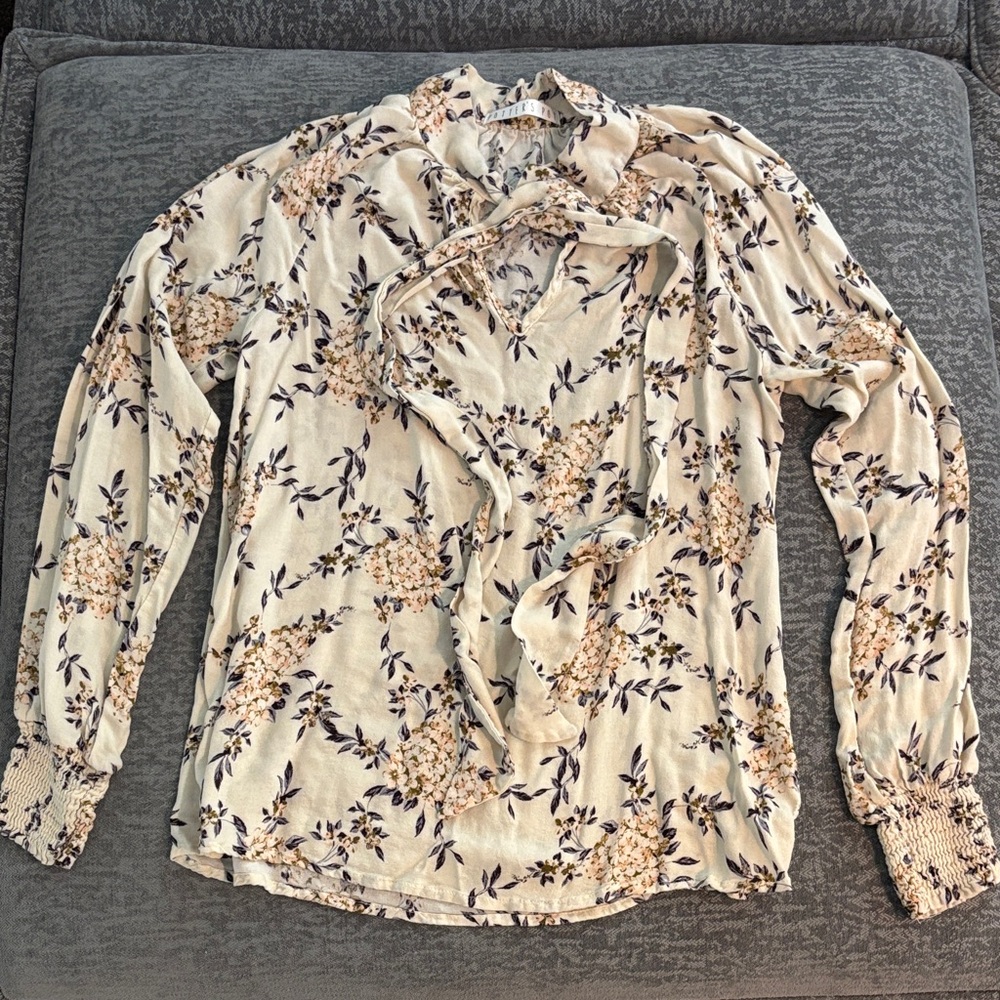 100% Rayon Potter's Pot Cream and Black Floral Fall Top